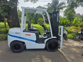 Forklift TCM 3 Ton,Matic,Tiang 3 Meter,Mesin Isuzu C240,Tahun 2016