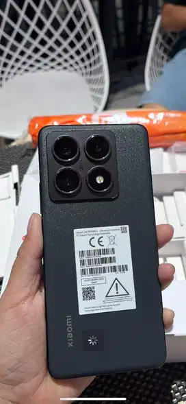 XIAOMI 14T 125/12GB DISC 500RB & VOCHER 200RB
