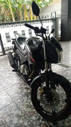Jual Motor Yamaha V-ixion