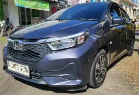 HONDA BRIO AT 2023 GREY METALIC CASH ONLY !