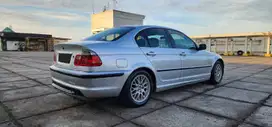 BMW 325i  PRE -FACELIFT 2001 Bensin