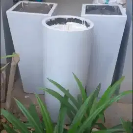 Jual Cepat BU 3 Pot Tanaman Teraso Kotak & Bulat Artistik NETT