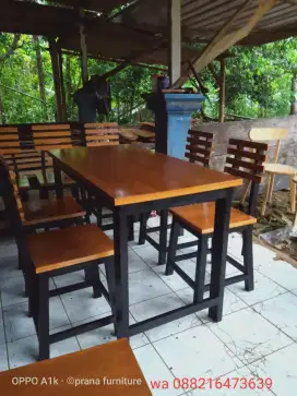 Set meja kursi cafe dan makan warteg