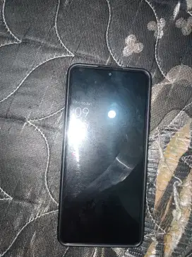 Poco F4 8/256 gb