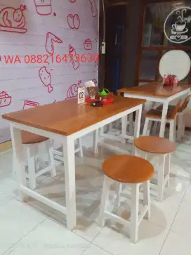 Meja kursi cafe resto dan makan sederhana