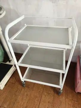 Troli instrumen 3 rak kaca (bahan besi kuat)  MURAH!!