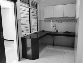 Dikontrakkan rumah Manyar