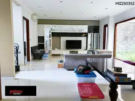 RUMAH PAKUWON CITY MEWAH MURAH SEMI FURNISHED