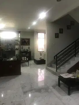 Rumah 2 Lantai Di Kebayoran Baru, Jakarta Selatan