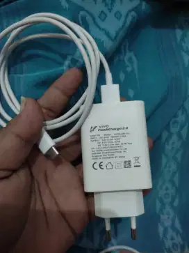 Charger ORI bawaan Vivo 33 watt tipe c