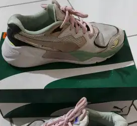 Dijual sepatu wanita puma ori