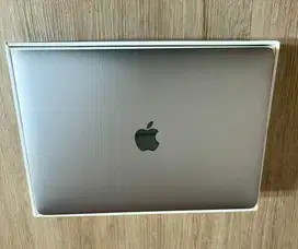 MACBOOK AIR M1 8/256