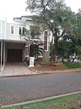Di Jual Murah Rumah Hoek  2 Lantai 16x13,5 Pondok Hijau Golf
