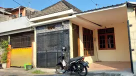 Rumah Bagus 84 m2 Perum Gading Permai Solo Baru, Grogol, Sukoharjo