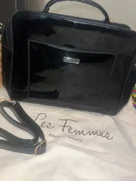 tas hitam matahari
