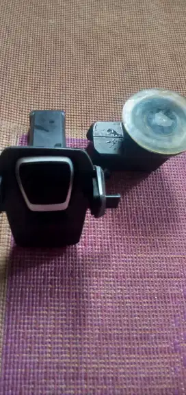 Holder untuk di mobil