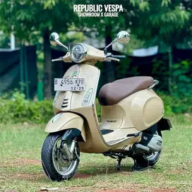 Piaggio Vespa Primavera IGET ABS LED 150 Tahun 2019 warna Coklat Muda