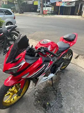 Dijual Mulus CBR 150R