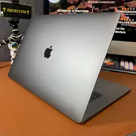 Macbook Pro Retina 15inch 2019 i9/32/512GB Touchbar