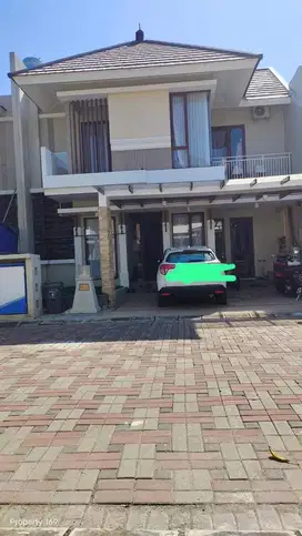 Dijual rumah elite kawasan perumahan