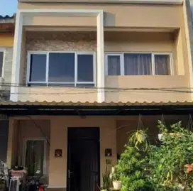 Dijual Rumah 2 Lantai Full Furnisned Di Cluster Citra Raya