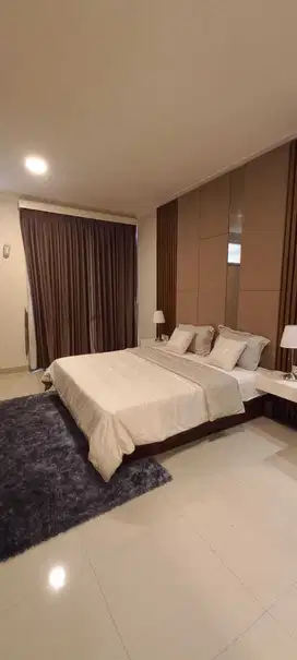 Disewa Cepat Rumah Rapi Full Furnished Ada Pool di Cluster Modernland