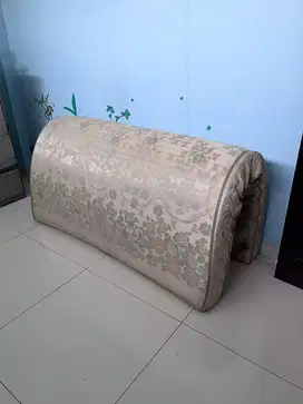 Matras latek dunlopillo