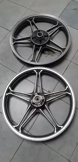 Pelek thunder 125