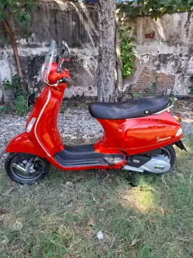 Vespa LX 125 (2025)