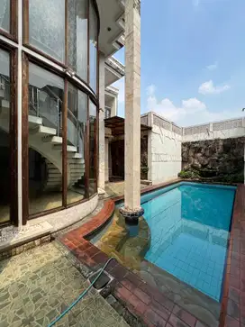 Townhouse mewah dekat permata hijau & senayan siap huni 4 KT strategis