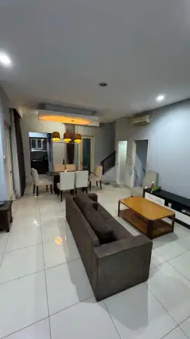 Disewakan Rumah Full furnished siap huni di Residence One - BSD City
