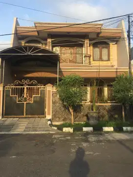 Rumah Sutorejo Prima 2 Lantai, Furnished, STRATEGIS