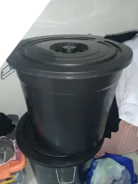 Ember ukuran 60 liter