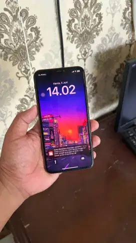 Iphone 11 Promax 256 all operator minus sedikit bisa tt
