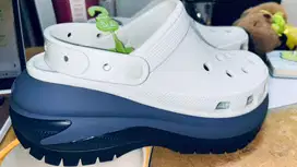 crocs New with Tag