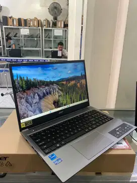LAPTOP ACER ASPIRE LITE 15-52M Core i5-12 RAM 16GB/SSD 512GB layar 15