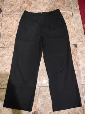 CELANA BAHAN/GOMBRONG UNIQLO PRIA DEWASA ORIGINAL