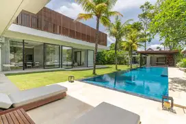 LEASEHOLD MODERN LUXURY 4-BEDROOM VILLA IN THE PRIME AREA, BATU BELIG