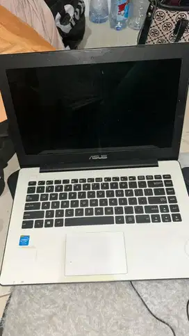 LAPTOP ASUS X453M