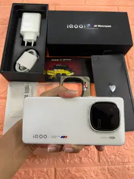 Vivo Iqqo 12 16/512GB Snapdragon 8 Gen 3 Fullset Resmi Mulus