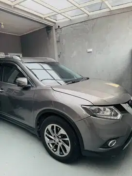 JUAL BU CASH Nissan xtrail 2015 2.5 at + dashcam 3 kamera + gps