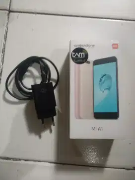 XIAOMI MI A1 4/64GB NORMAL SEMUA MINUS LCD PERNAH GANTI