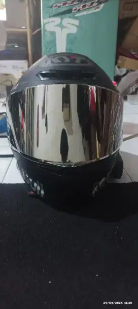 Helm KYT TT COURSE