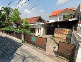 Rumah Usaha Di Gayungan, Wonocolo Surabaya Bagus Harga Terbaik