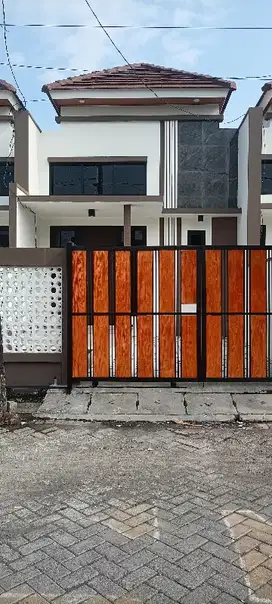 Rumah cantik Wonorejo selatan Rungkut