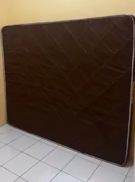 Kasur lantai busa
