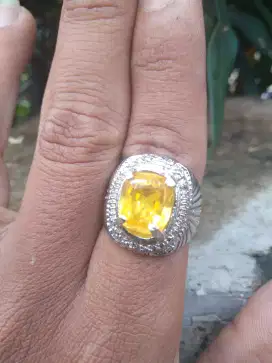 Natural yellow safir yakut cutting lawas ikatan size 8