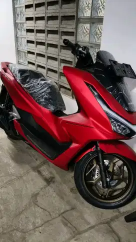 HONDA PCX 160 ABS MERAH