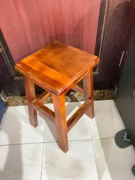 Kursi Kayu Jati Kotak