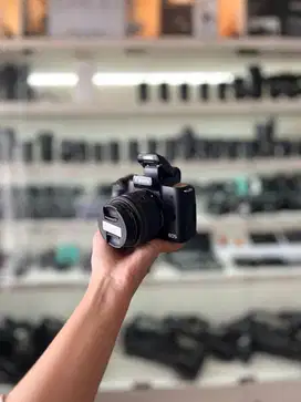 KAMERA CANON M50 + KIT HITAM LIKE NEW